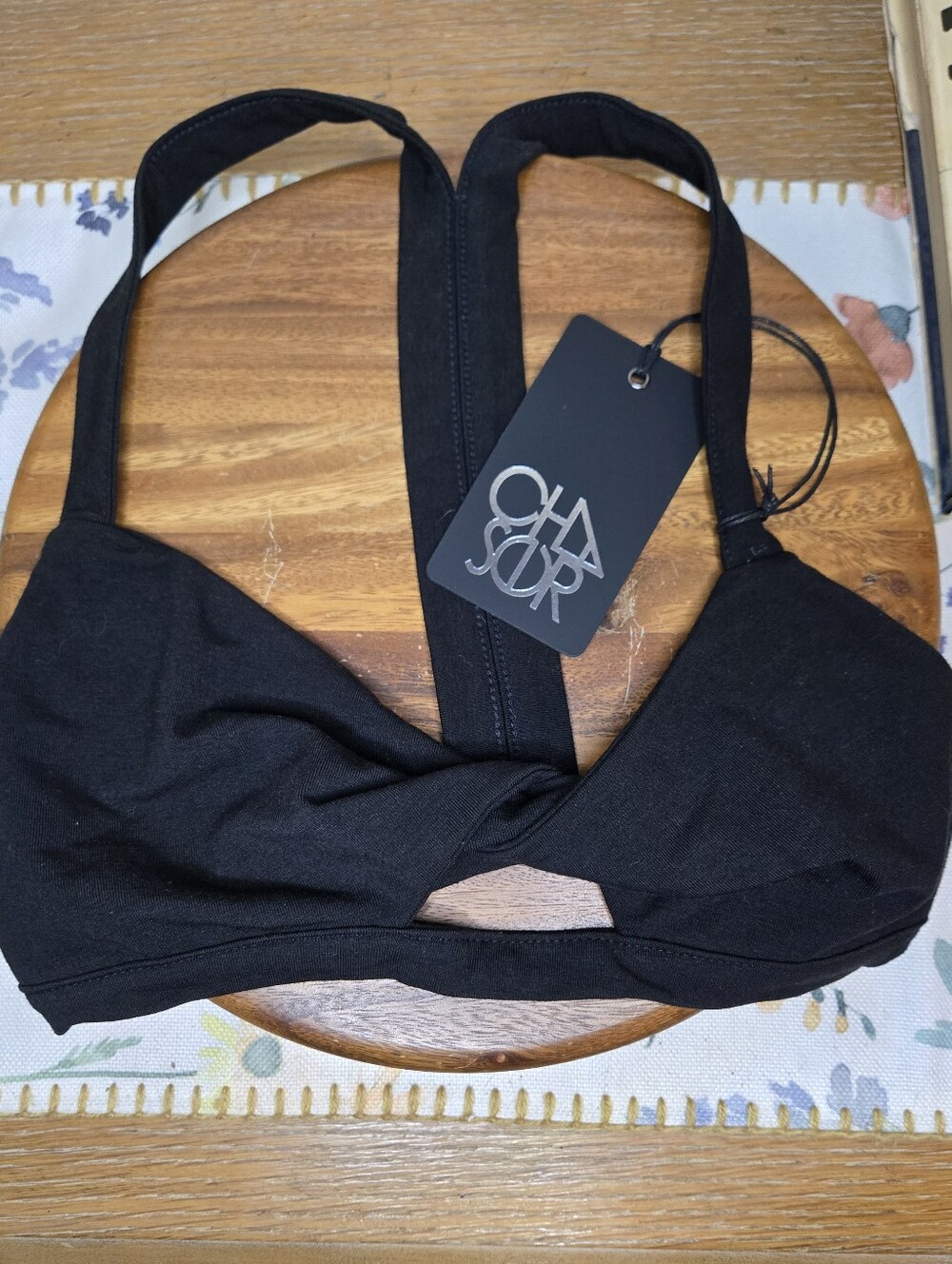 NWT ​CHASER Women's Twist Front Bralette Black T-Back Racerback Sports Bra